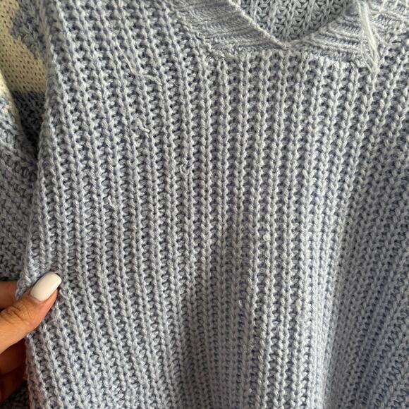 Polly & Esther Star Baby Blue Raw Hem Distressed Knitted V-neck Sweater Size XL - Picture 10 of 13